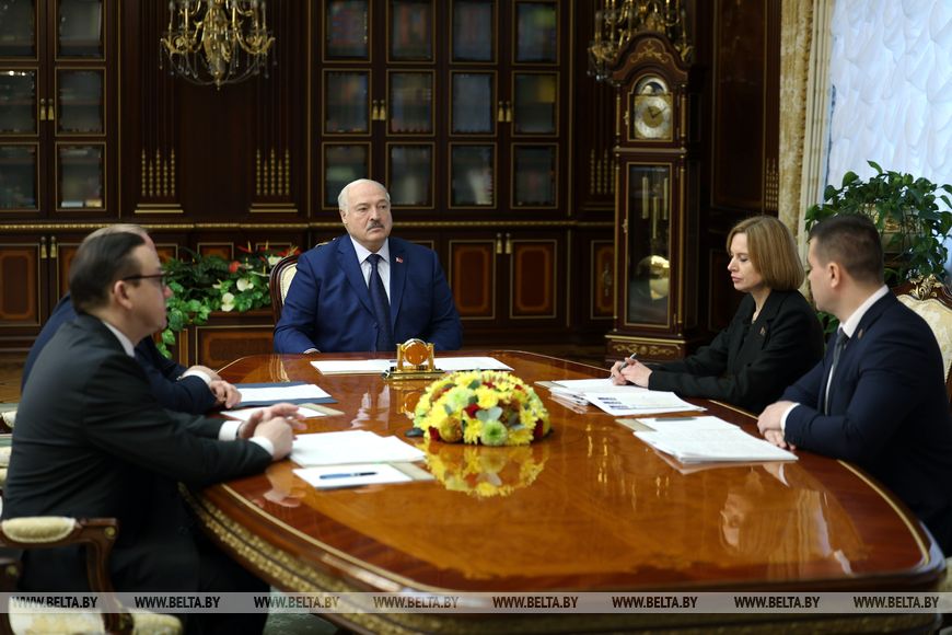 Александр Лукашенко заявил, что люди должны быть убеждены в справедливости вступительной кампании