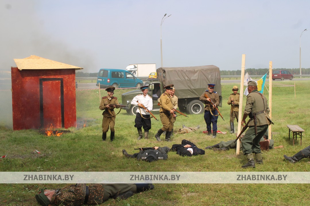 Военно-историческая реконструкция как часть «Дожинок» напомнила о ценности мира