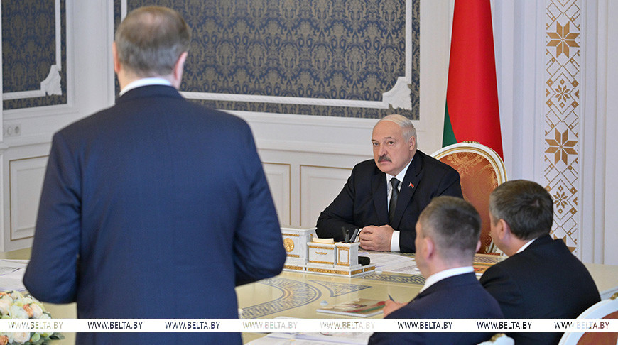 Александр Лукашенко предложил механизм совместной работы государственных и частных фармпредприятий