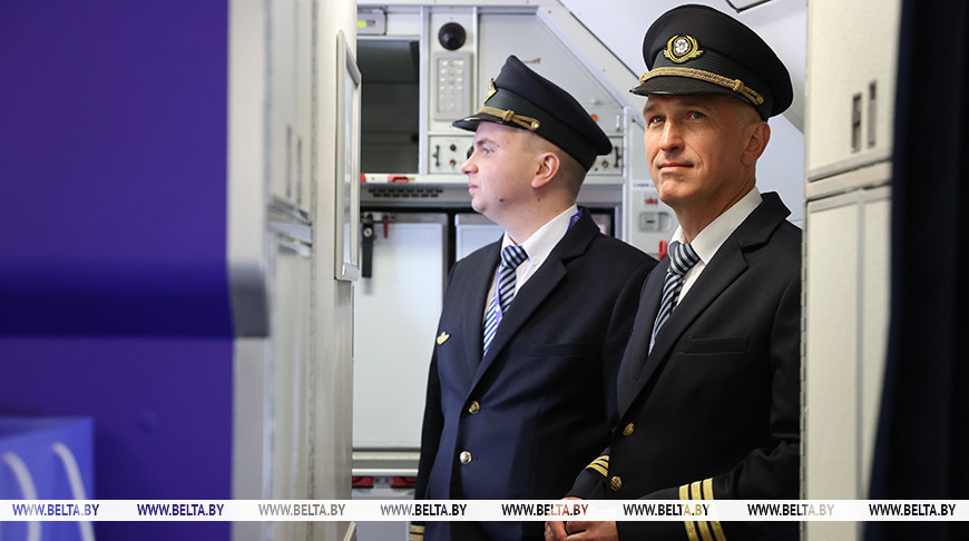 Александр Лукашенко: в этом году впервые в истории независимой Беларуси состоится выпуск пилотов гражданской авиации
