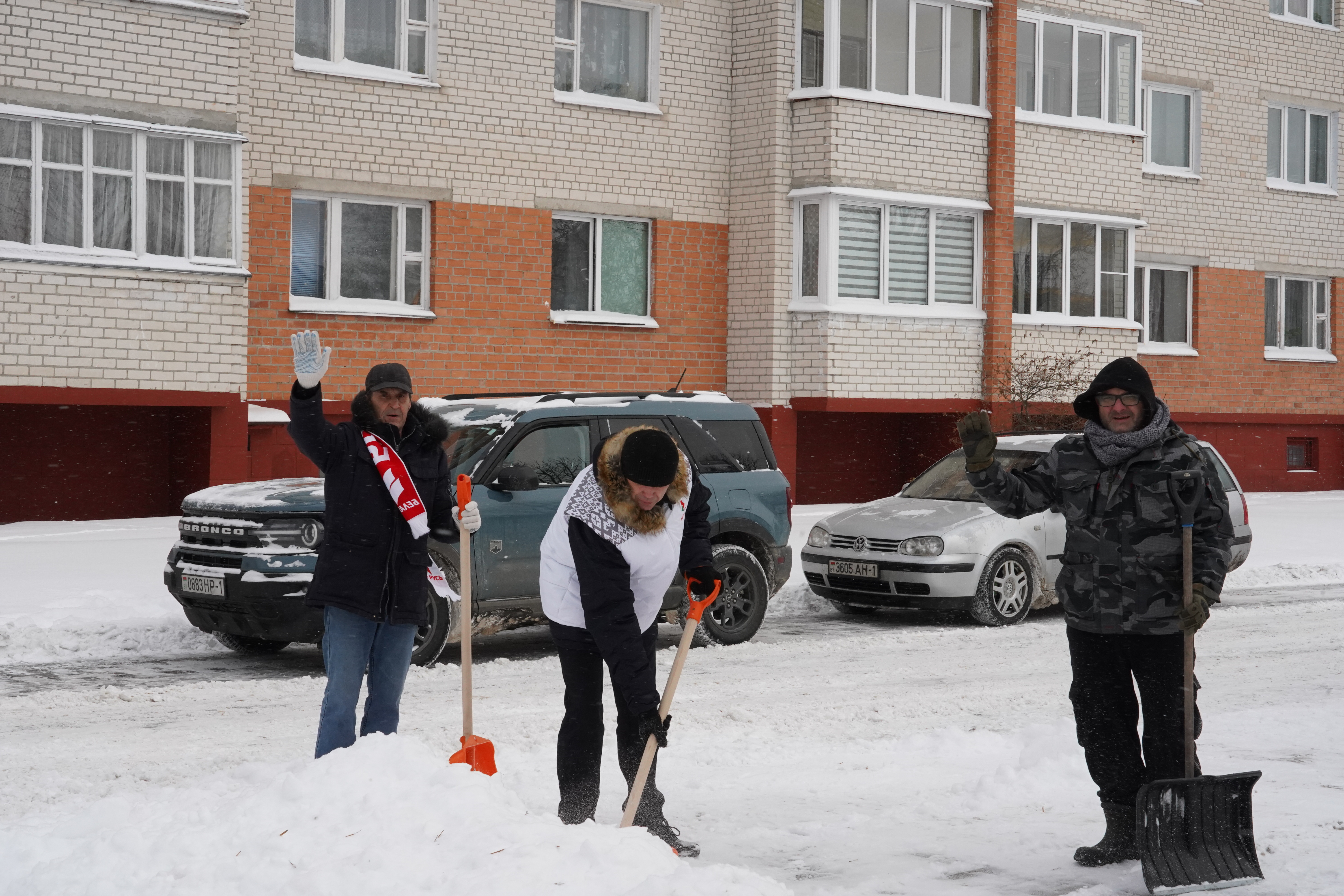 Активисты РОО «Белая Русь» провели трудовой десант