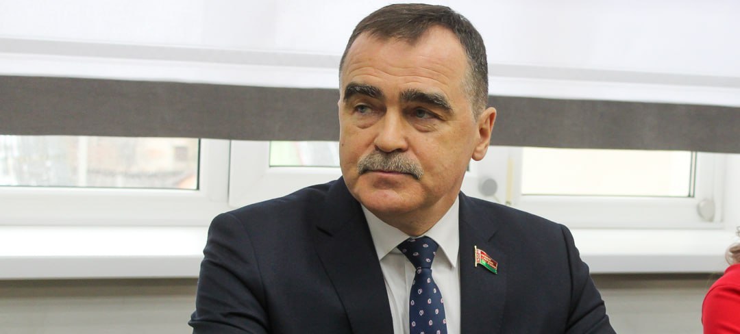 Член Совета Республики Национального собрания Республики Беларусь восьмого созыва Карпицкий Александр Сергеевич проведет личный прием и прямую телефонную линию