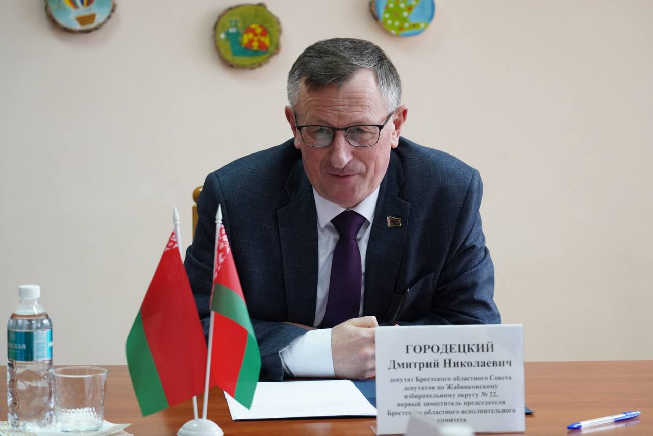 Дмитрий Городецкий провёл приём граждан в агрогородке Матеевичи Жабинковского района