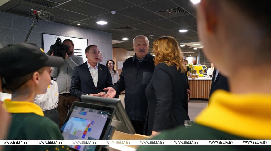 Лукашенко предложил расширить сеть ресторанов «Мак.бай» и в районных центрах