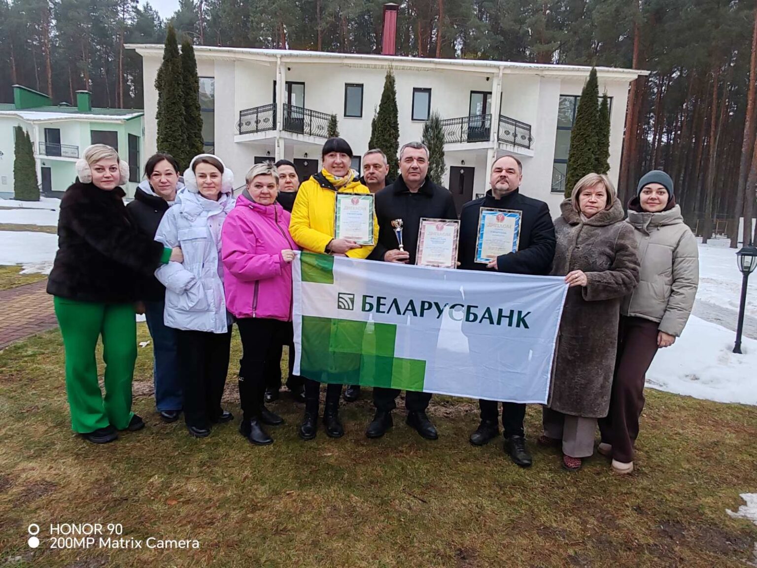 И дартс, и плавание, и спортивная борьба: три ЦБУ Беларусбанка устроили баталии мирного характера