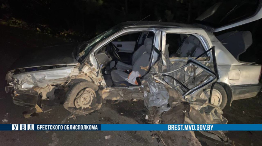 В Брестском районе водитель при обгоне столкнулась с двумя авто