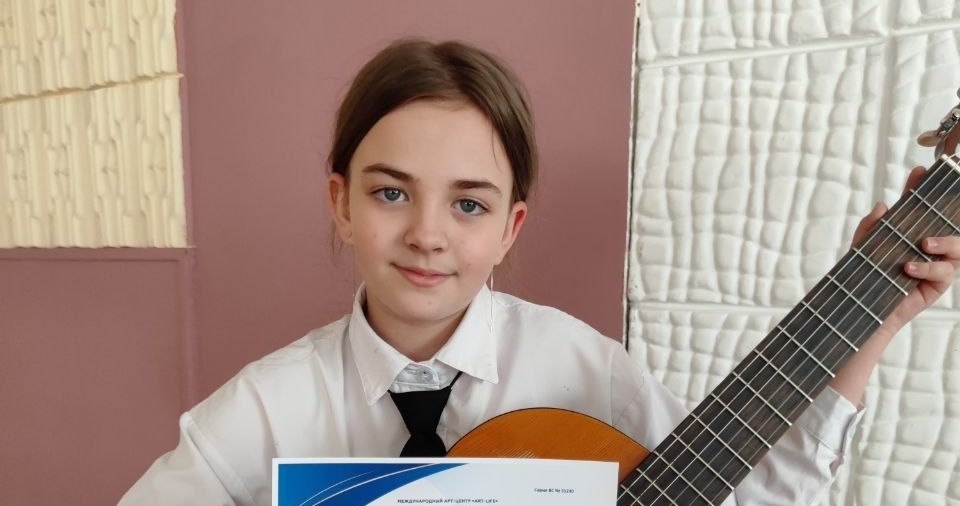 Ученицы Ленинской детской школы искусств завоевали дипломы на международном конкурсе «Весенняя симфония» в Санкт-Петербурге