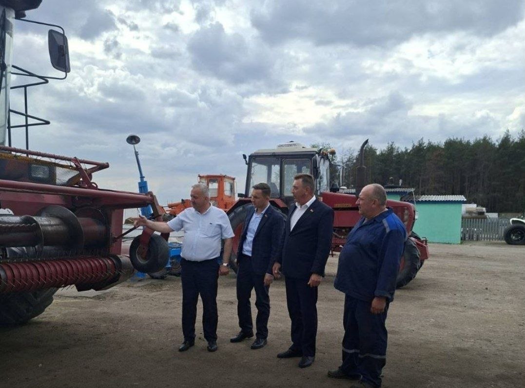В Жабинковском районе подтвердили готовность техники к кормозаготовке