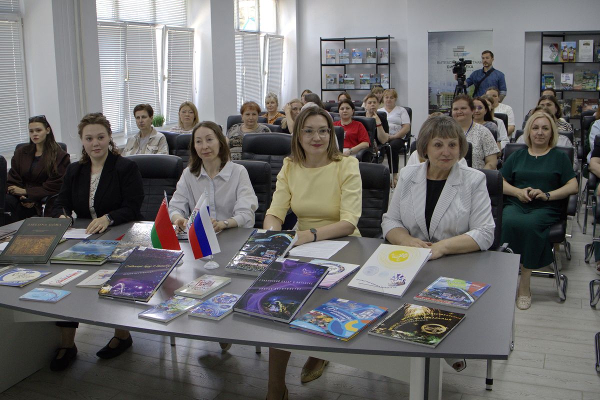 «Славянский базар» и «Словенское поле». Эксперты из Беларуси и РФ обсудили роль фестивалей в дипломатии