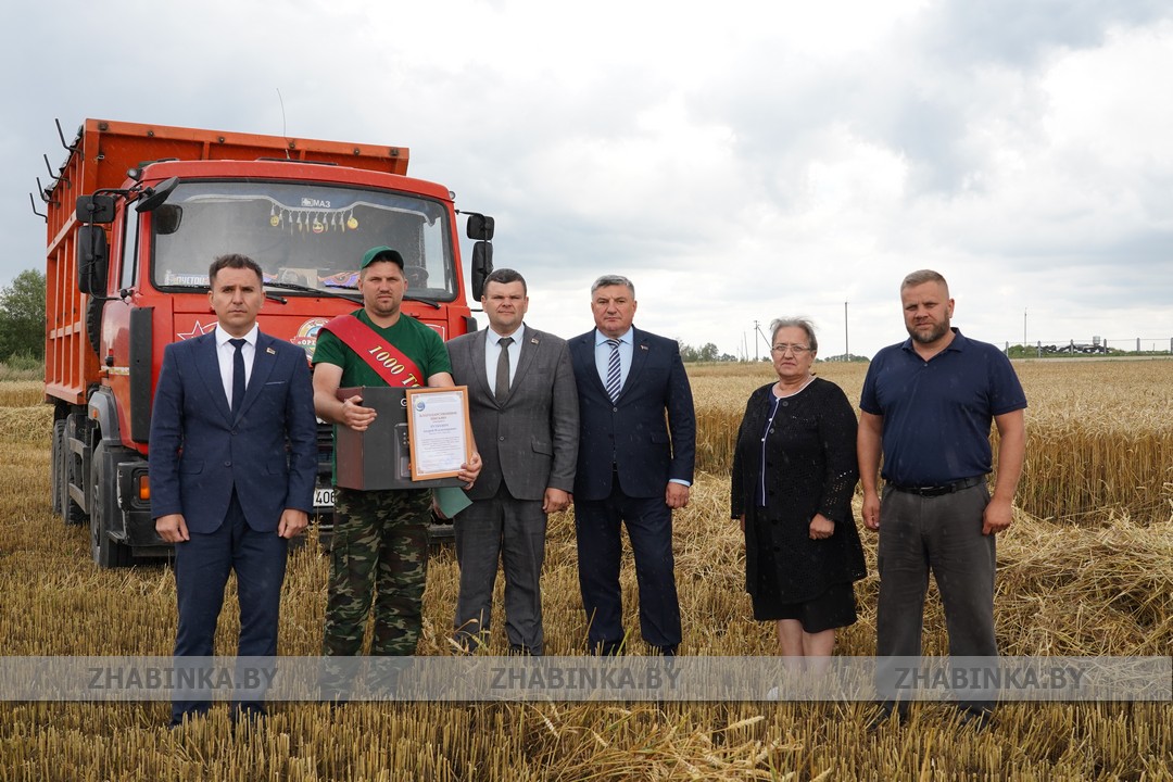 В Жабинковском районе чествовали первого водителя-тысячника