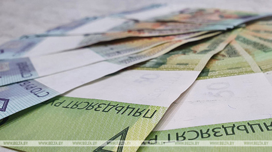 В Беларуси выросло пособие по уходу за человеком старше 80 лет или инвалидом I группы